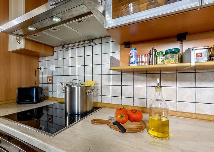 Feriehus Lighthouse - Private Pool - Unlimited Sea View - 6 Pax