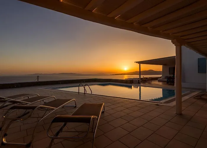 Lighthouse - Private Pool - Unlimited Sea View - 6 Pax