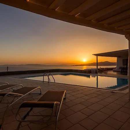 Lighthouse - Private Pool - Unlimited Sea View - 6 Pax